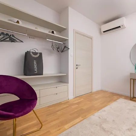 Vila Laura By El-pi Tours